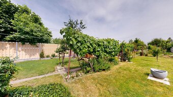 NA PREDAJ TEHLOVÝ RODINNÝ DOM V OBCI CÍFER - 20