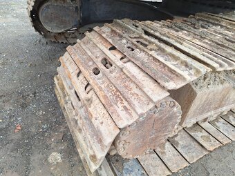 KOMATSU PC 240 LC-8 - 20