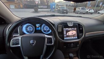 Chrysler 300C (Lancia Thema) 3.0 CRD 240 hp 2012 AT vymena - 20