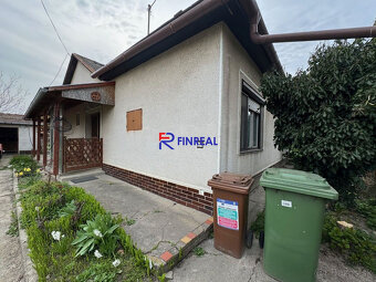 FINREAL s.r.o. ponúka rodinný dom v Kolárove  - 20