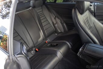 Mercedes-Benz E trieda Kupé 200 4matic A/T - 20