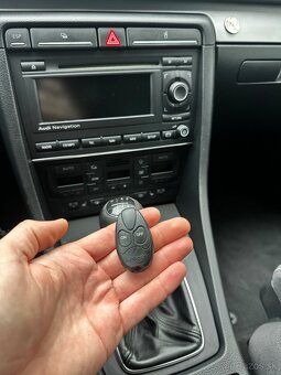 Predám AUDI A4 B7 AVANT s-line 2.0tdi 125kw 2007 179000km - 20