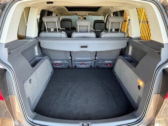 Volkswagen Touran 2.0 TDI  Highline Match Edition - 20