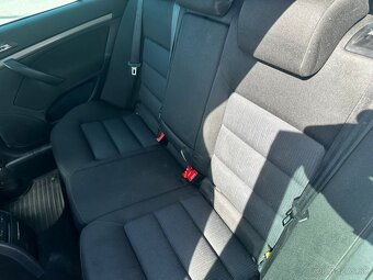 Škoda Octavia Combi 2.0TDI - 20