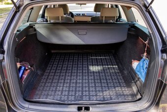 Volkswagen Passat Variant 2.0 TDI Sportline - 20