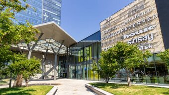 AXIS REAL | NOVÝ krásny 2i byt, ZWIRN, 2x balkón, parkovanie - 20