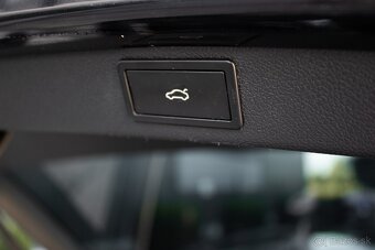 Škoda Superb Combi 2.0 TDI CR 170k Elegance DSG - 20