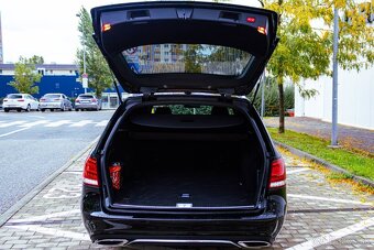 Mercedes-Benz E E220 cdi Avantgarde / TOP STAV / MATRIX LED - 20