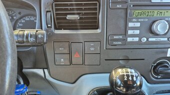 Ford Transit 6-miestny rv. 2012 - 20