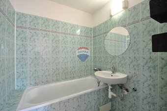 REZERVOVANÉ PREDAJ, 2-izbový podkrovný byt v Poprade, Ul - 20