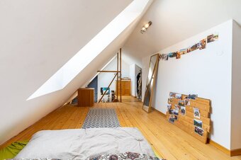 STARÉ MESTO-LETNÁ,veľký podkrovný,3-izbový byt 102 m² - 20