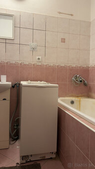 NA PREDAJ: 2i byt s balkónom v pôvodnom stave Valaská ul.TDH - 20