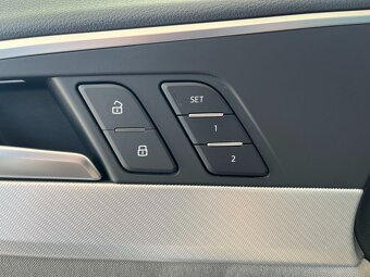 Audi A4 Avant 2.0TDi 140kW Quattro S-tronic - 20