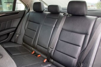 Mercedes-Benz E trieda Sedan 350 CDI BlueEFFICIENCY Elegance - 20