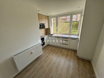 NOVOREKONŠTRUOVANÝ 3-izb.byt, Bielocerkevská ul., - 20