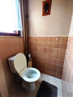 Predám rodinný dom v meste Levice, širšie centrum - 20