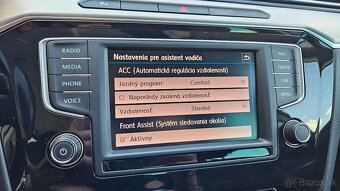 Volkswagen Passat Variant 2.0 TDI BMT Business Highline - 20
