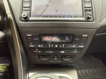 Predám Honda Civic 1.8 i-VTEC Executive 2013, 104 kW - 20