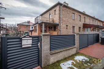 Rezervované: Zrekonštruovaný baťovský dom so záhradkou - 20