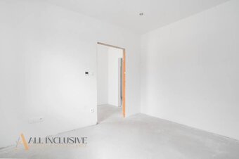 ALL INCLUSIVE l NA PREDAJ 4 IZBOVÉ DVOJDOMY, LEN 20 MIN OD Š - 20