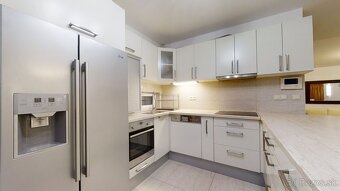 Luxusný 5i RD, 260m,2x PARKING, unikátny výhľad, Pezinská ul - 20