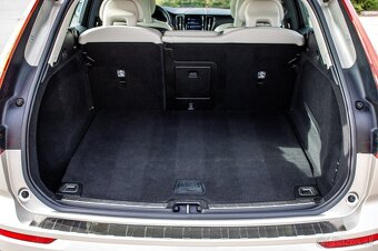 Volvo XC60 T8 AWD Odpočet DPH - 20