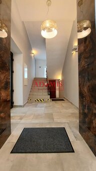 Penájom 1izbový byt 25m2 oproti OC Aupark, Senný Trh, TOP lo - 20