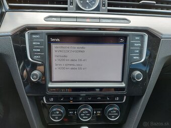 Volkswagen Passat Variant 2.0 TDI BMT Highline DSG Business - 20