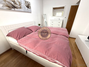 Na predaj luxusný rodinný dom v Senici - 20