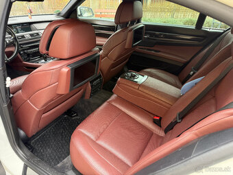 Predám BMW rad 7 740d xDrive 225kw M-Packet  / CIC / Webasto - 20