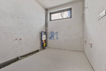 Nadštandardná 4- izbová terasová vila na Kolibe s krásnym vý - 20