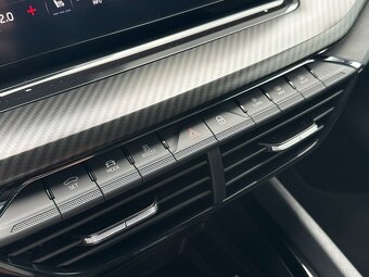 Škoda Octavia Combi RS 2.0 TDi DSG 4x4 WEBASTO. VIRTUAL - 20