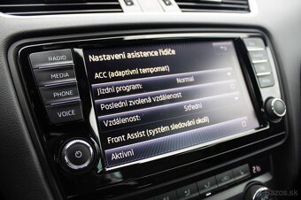 Škoda Octavia Combi 2.0 TDI DPF RS DSG - 20