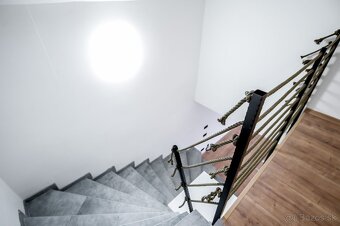 Na predaj rodinný dom v prémiovej kvalite - 20