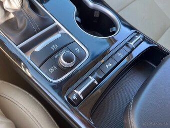 KIA Stinger Premium 2.0 T-GDI 180kw Automat - 20
