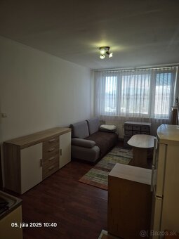 jeden a pol izbový byt v Košiciach - Jazero, Uralská ulica - 20
