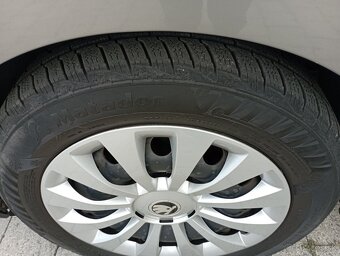 Škoda Rapid 1,2i 66kW,M5, r.16 - 20