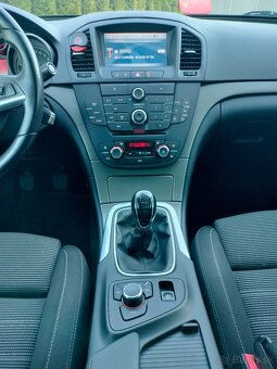 Opel Insignia 2.0 tdci -118 kW rok .2012 sedan - 20