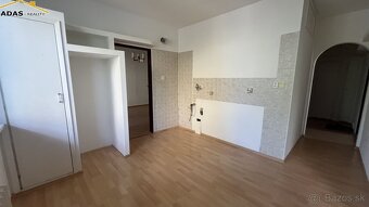 Ponúkame 3- izbový byt na sídlisku Západ. - 20