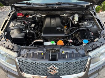 Suzuki Grand Vitara 2.4 Limited Edition benzin facelift 4x4 - 20
