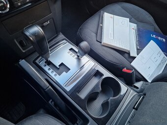 Mitsubishi Pajero 3.2D-ID LWB 4x4 190k A/T 7-Miest. (diesel) - 20