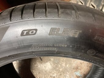 Tesla 19" originál s letnými pneu - 20