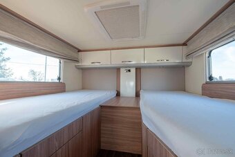Autokaravan 2022 Bürstner IXEO 726G – Plne vybavený 🚐✨ - 20