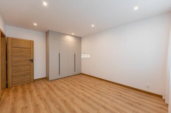 Západ - Trieda SNP - krásny 2 izb, byt 55 m2 + LOGGIA. Komp. - 20