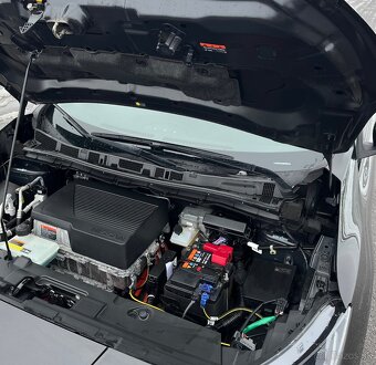Nissan Leaf 110kw 40kW/h 2018 - tepelné čerpadlo - 20
