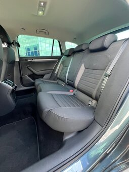 Predam Škoda Superb Scout Facelift 2.0 TDI DSG 4x4 - 20