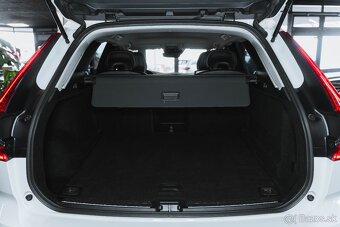 Volvo XC60 D4 Momentum AWD A/T - 20