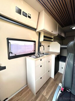 Obytná dodávka Citroen jumper,2,2 121kw 56t km - 20