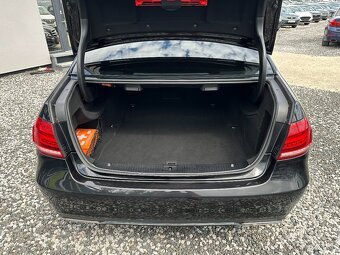 Mercedes-Benz E trieda Sedan 200 CDI... 72 654 km - 20