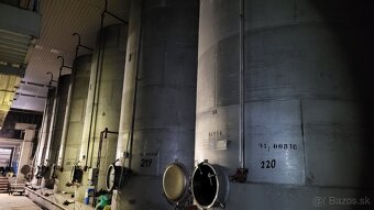 Stojatá nerezová nádoba 41.500 L - 20